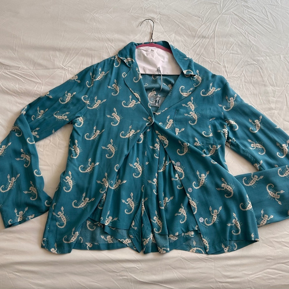 Night Women’s Pajama Set